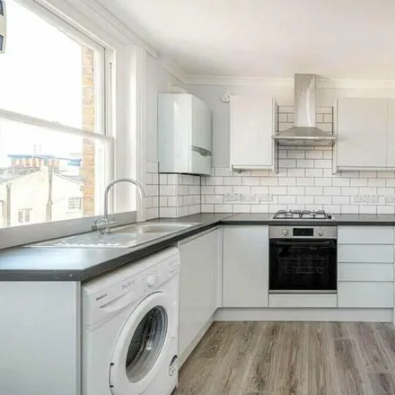Image 5 - 64 Cleveland Street, London, W1T 4NG, United Kingdom - Apartment for rent