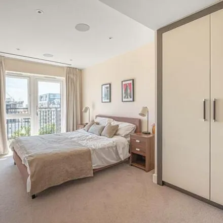 Image 3 - Griffin House, Beaufort Square, London, NW9 5SW, United Kingdom - Apartment for sale