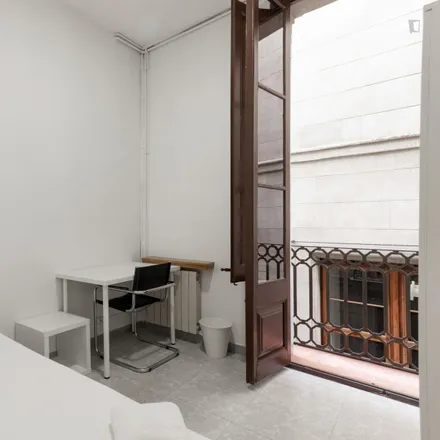 Rent this 11 bed room on Hostal Fina in Carrer de la Portaferrissa, 11