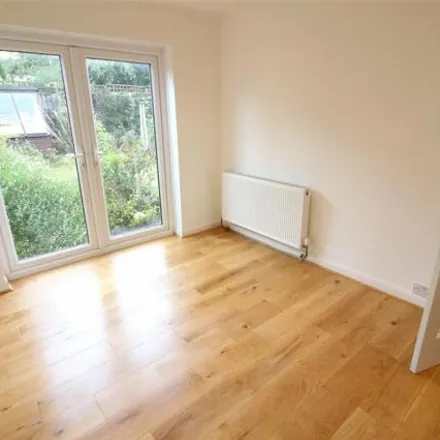 Image 7 - Bassetts Way, London, BR6 7AG, United Kingdom - House for rent