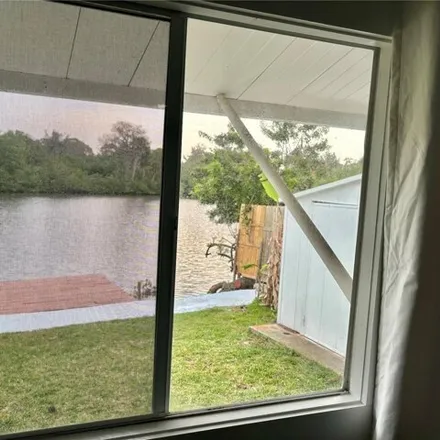 Image 7 - 6959 Edgewater Drive, New Port Richey, FL 34652, USA - Apartment for sale