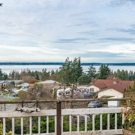 Buy this 2 bed house on 671 Island View Drive in Island County, WA 98282