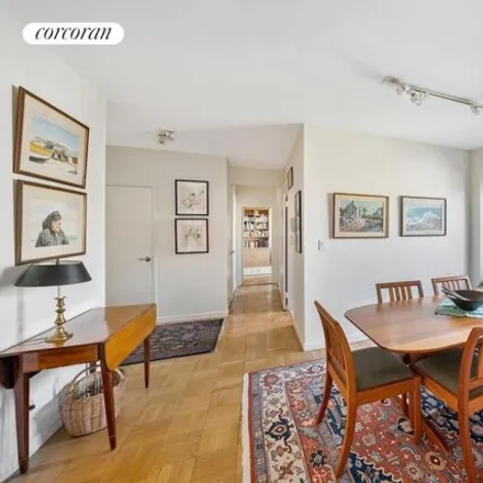 Image 3 - 165 East 72nd Street, New York, NY 10021, USA - Townhouse for sale