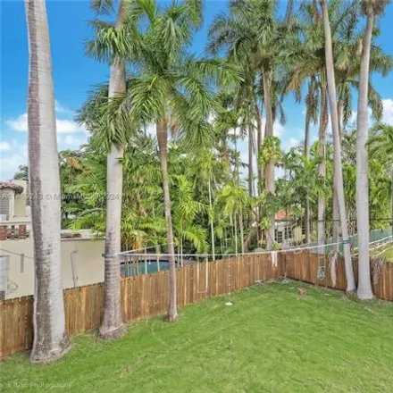 Image 3 - 5845 North Bay Road, Miami Beach, FL 33140, USA - House for rent