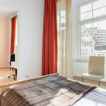Image 4 - Salvatorweg 24, 47051 Duisburg, Germany - Apartment for rent