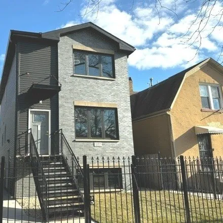 Buy this 3 bed house on 1120 North Kedvale Avenue in Chicago, IL 60651