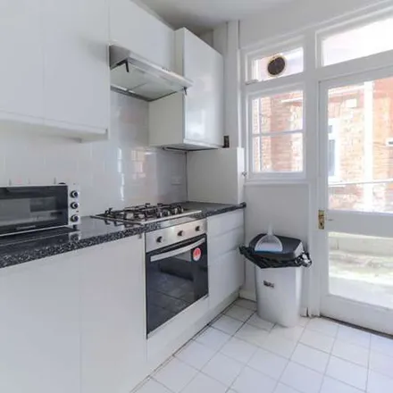 Image 9 - Larch Road, London, NW2 6SE, United Kingdom - Apartment for rent