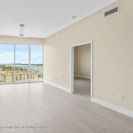 Image 6 - 258 South Lakeside Court, West Palm Beach, FL 33407, USA - Condo for sale