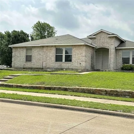 Rent this 4 bed house on 1423 Stewart Drive in Rockwall, TX 75032