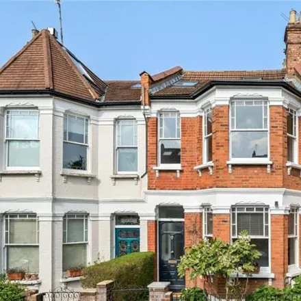 Buy this 5 bed townhouse on Victoria Road in London, N22 7XF