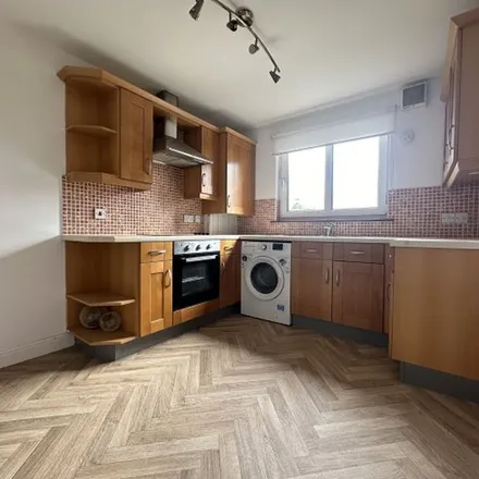 Rent this 2 bed apartment on Lansdowne Crescent Lane in Queen's Cross, Glasgow