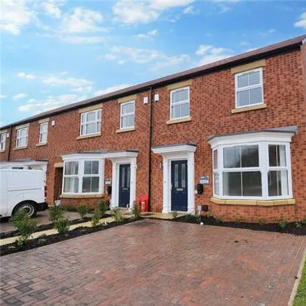 Rent this 3 bed townhouse on Lofthouse Hill Golf Club in Westgate Lane, Lofthouse