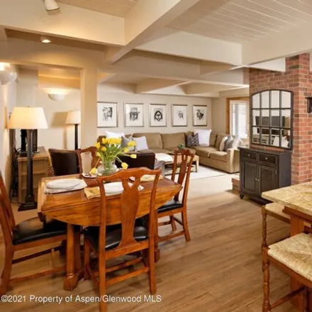 Image 4 - Chateau Blanc, 901 East Hyman Avenue, Aspen, CO 81611, USA - Condo for rent