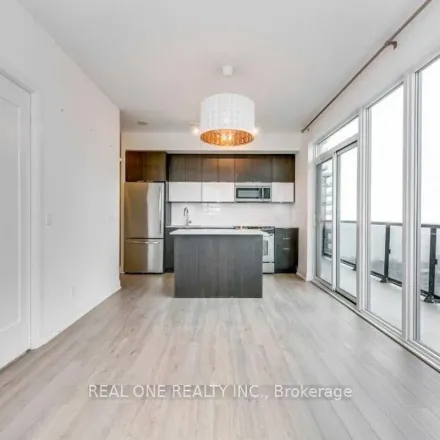 Image 5 - Lago, Annie Craig Drive, Toronto, ON M8V 1A2, Canada - Apartment for rent