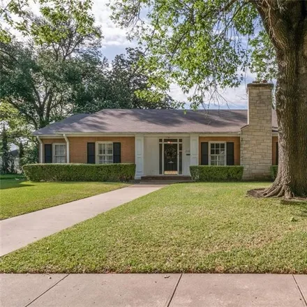 Buy this 3 bed house on 3108 Maple Avenue in Waco, TX 76707