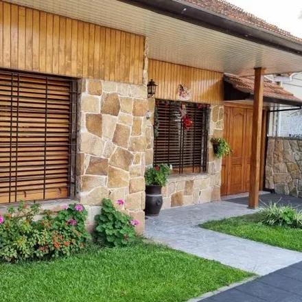 Buy this 3 bed house on Luis Beltrán in Bernal Este, Bernal