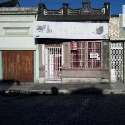 Image 1 - Garibaldi Gráfica Expressa, Rua Marechal Deodoro 457A, Centro, Pelotas - RS, 96010-160, Brazil - House for sale