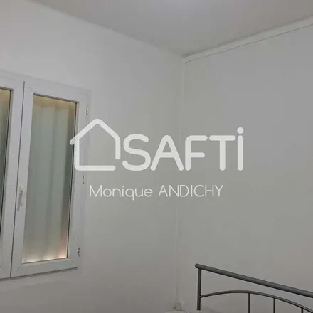 Rent this 3 bed apartment on Sainte-Marie in Rue des Ardoisières, 35600 Sainte-Marie