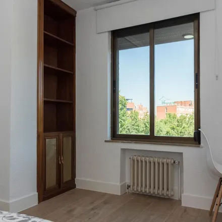 Image 4 - Paseo de los Pontones, 29, 28005 Madrid, Spain - Apartment for rent