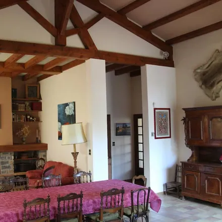 Rent this 4 bed house on 07800 Charmes-sur-Rhône