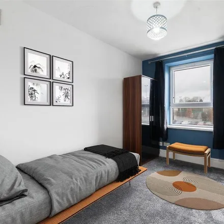 Image 8 - Redearth Road, Darwen, BB3 2AB, United Kingdom - Apartment for rent
