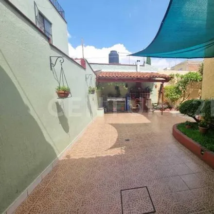 Buy this 5 bed house on Calle Isla Cíes in Lomas de la Victoria, 44989 Tlaquepaque