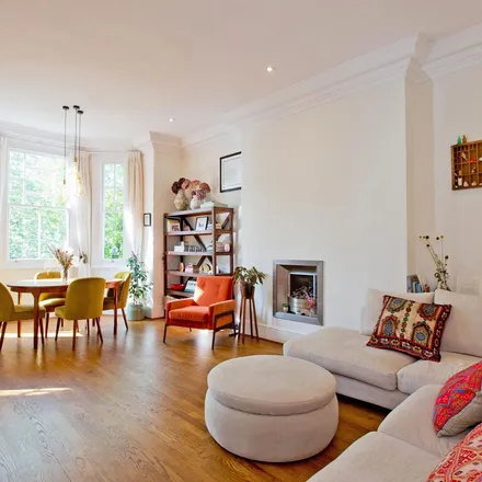 Image 1 - 9 Chalcot Gardens, Primrose Hill, London, NW3 4YD, United Kingdom - Apartment for rent
