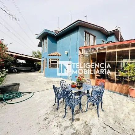 Buy this 3 bed house on Iglesia de San Juan Tezontla in Avenida José María Morelos, Santa Cruz Mexicapa