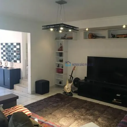 Buy this 3 bed house on Rua Hideo Suguiyama in Campo Belo, São Paulo - SP