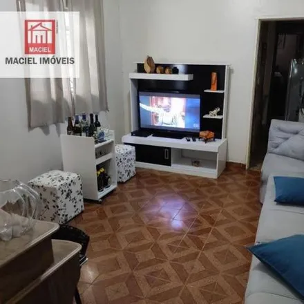 Buy this 2 bed house on Rua Faustino Siqueira Franco in Guarulhos, Guarulhos - SP