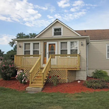 Buy this 4 bed loft on 203 Hill Street in Willow Springs, Lyons Township