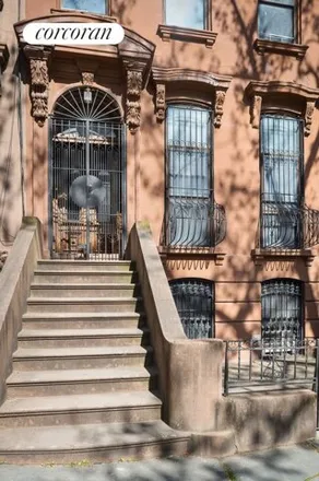 Image 9 - 395 Clermont Avenue, New York, NY 11238, USA - Townhouse for sale