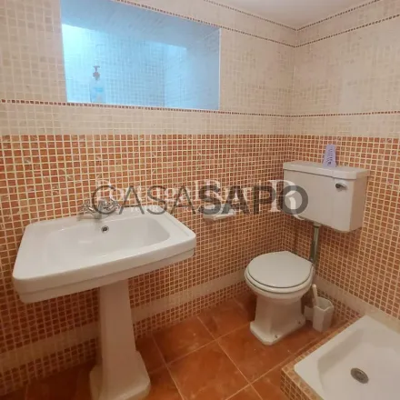 Image 4 - Alameda de Cláudio Carneiro, 4300-025 Porto, Portugal - Apartment for rent