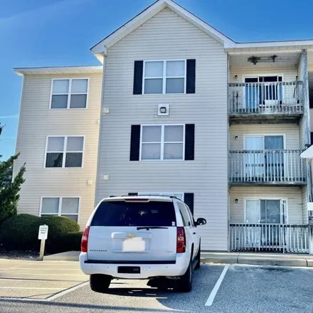 Buy this 2 bed condo on 866 Caroline Court in Corolla, Currituck County