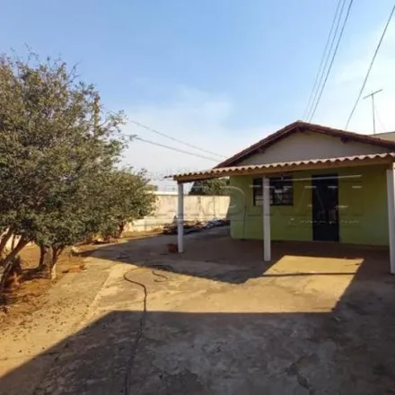 Buy this 3 bed house on Rua Pedro Gomes Escobar in Arnon de Melo (São Carlos V), São Carlos - SP