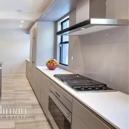 Image 5 - 517 E 118th St, New York, 10035 - Townhouse for rent