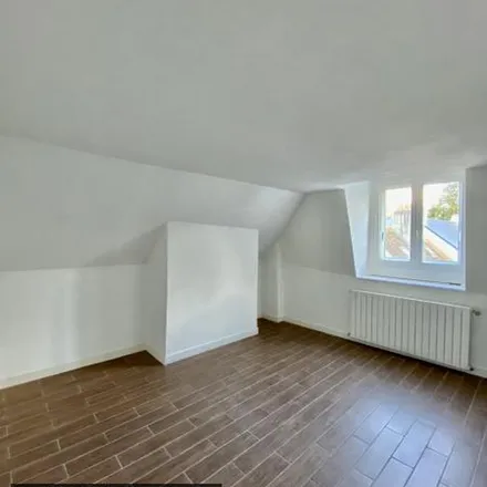 Image 1 - 2 Rue de la Chaussée, 61000 Alençon, France - Apartment for rent