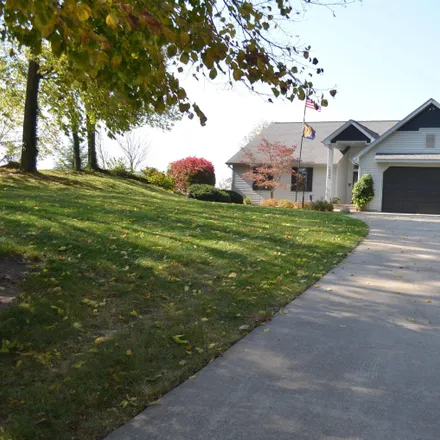 Buy this 4 bed house on 12618 North Camelot Trail in Kosciusko County, IN 46542