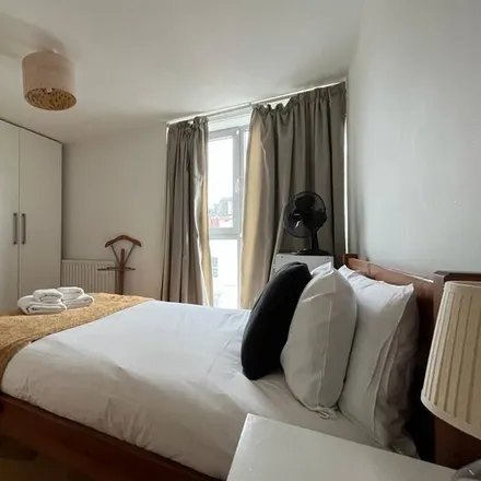 Rent this 1 bed apartment on London in SW1V 1SN, United Kingdom