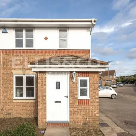 Image 1 - Brancaster Drive, Grahame Park, London, NW7 2SQ, United Kingdom - Duplex for rent