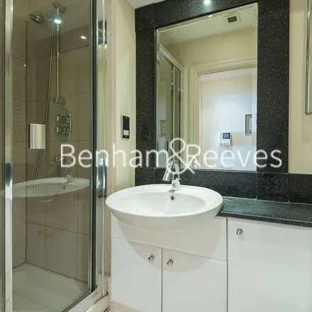 Image 3 - Temple House, Tallis Street, Blackfriars, London, EC4Y 0BS, United Kingdom - Apartment for rent