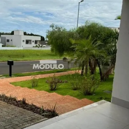 Buy this 4 bed house on unnamed road in Granja Marileusa, Uberlândia - MG