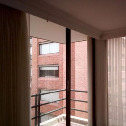 Rent this 3 bed apartment on Pizza & Burguer in Calle 127A 51A-14, Localidad Suba