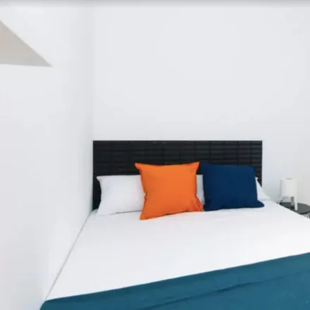 Rent this 5 bed room on Carrer de las Navas de Tolosa in 338, 08027 Barcelona