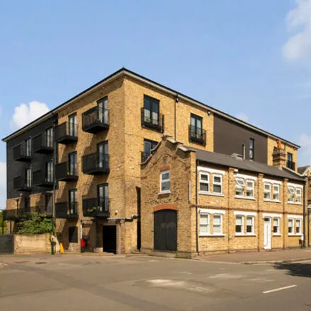 Image 2 - Boat Race House, 63 Mortlake High Street, London, SW14 8AJ, United Kingdom - Apartment for sale