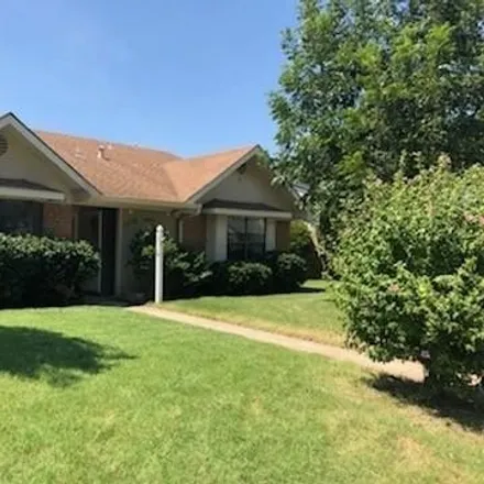 Rent this 3 bed house on 1090 Cedar Run Drive in Woodland Hills, Duncanville