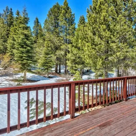 Image 2 - 14337 Northwoods Boulevard, Truckee, CA 96161, USA - House for sale