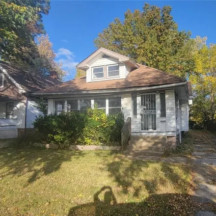 Buy this 3 bed house on 3633 East 139th Street in Cleveland, OH 44120