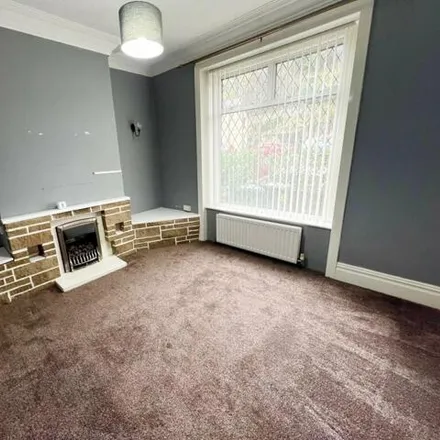 Image 7 - Linthwaite, Manchester Road / opposite Yew Tree Lane, Manchester Road, Cowlersley, HD7 5RD, United Kingdom - Townhouse for sale