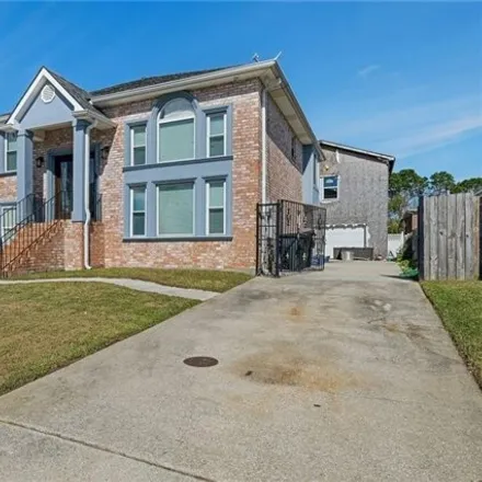 Image 2 - 11303 Midpoint Drive, Idlewood, New Orleans, LA 70128, USA - House for sale